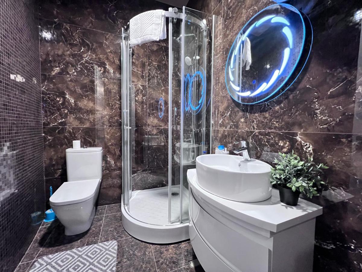 Apartment In Axis Towers, Tbilisi Business Center מראה חיצוני תמונה